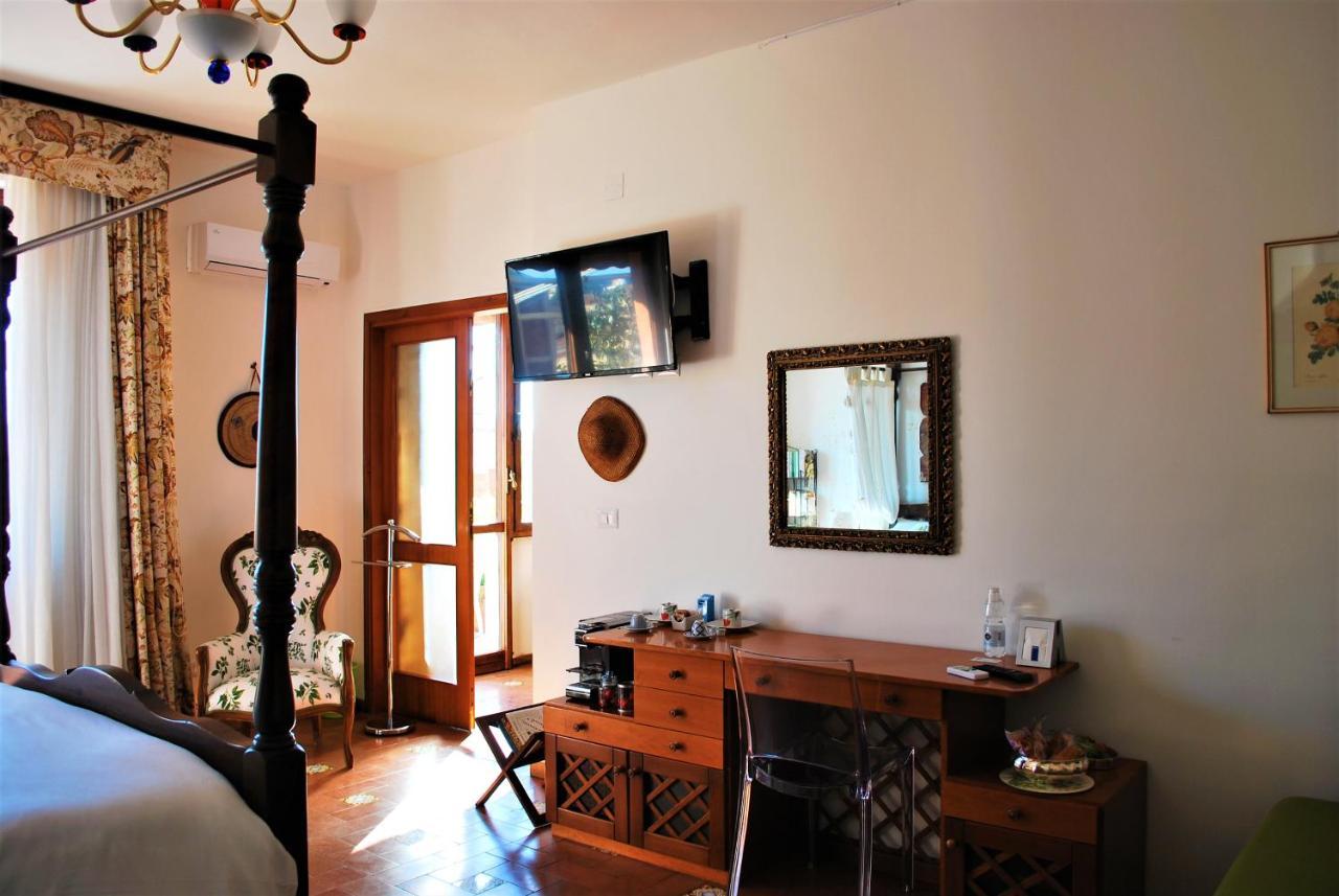 Hotel La Terrazza Di Anna Sassari Exteriér fotografie