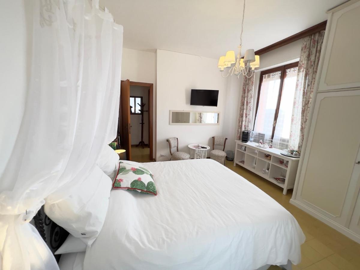 Hotel La Terrazza Di Anna Sassari Exteriér fotografie