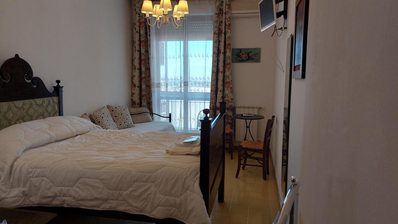 Hotel La Terrazza Di Anna Sassari Exteriér fotografie
